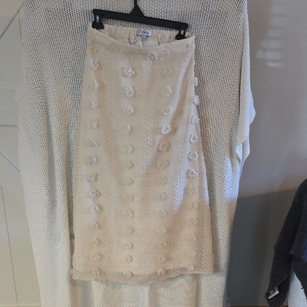 Polagram Cream Textured Pencil Skirt
